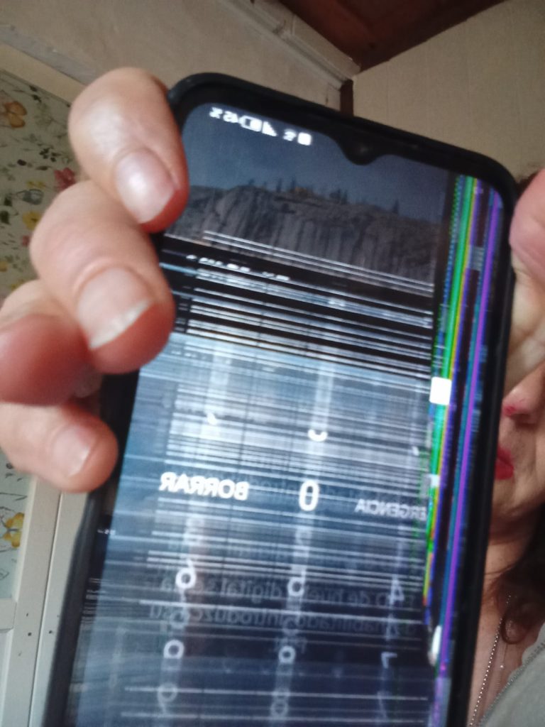Victoria quiere pactar la salida de mi casa
